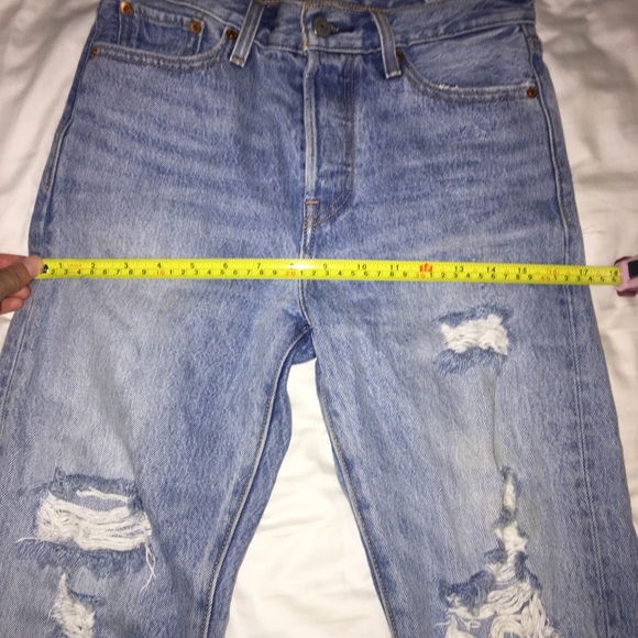 Destroyed vintage Levi’s - Picture 6 of 11